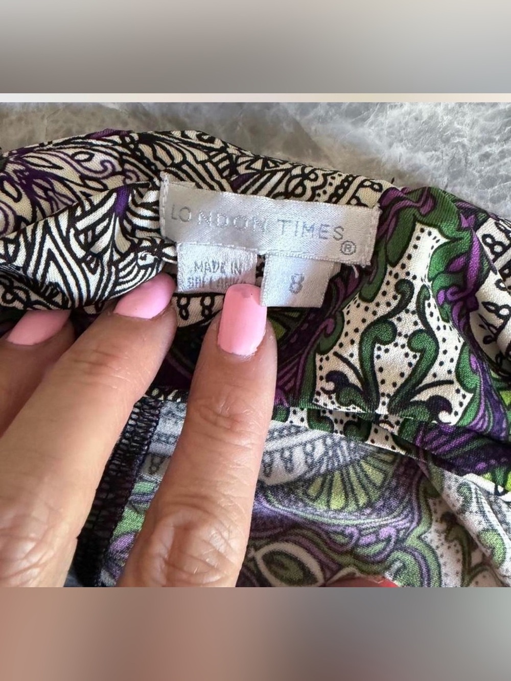 London Times Size 8 Medallion Print Sheath Dress Built-In lined Bra Purple Green - Picture 6 of 6